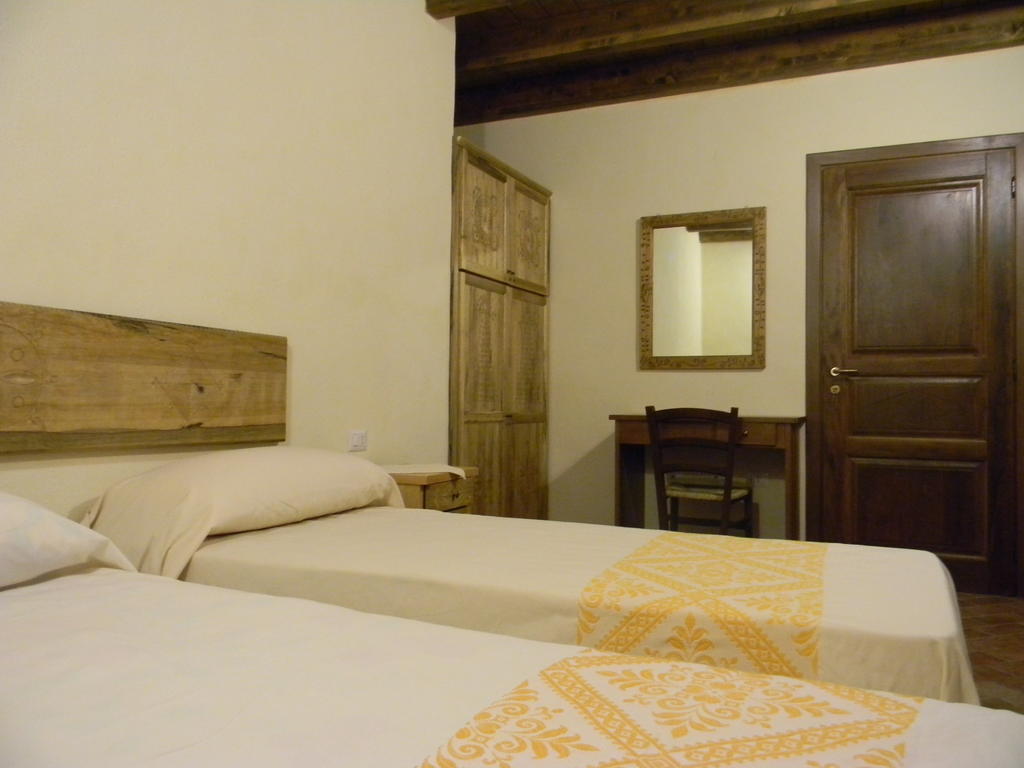 Agriturismo Battaglia Villamassargia Buitenkant foto