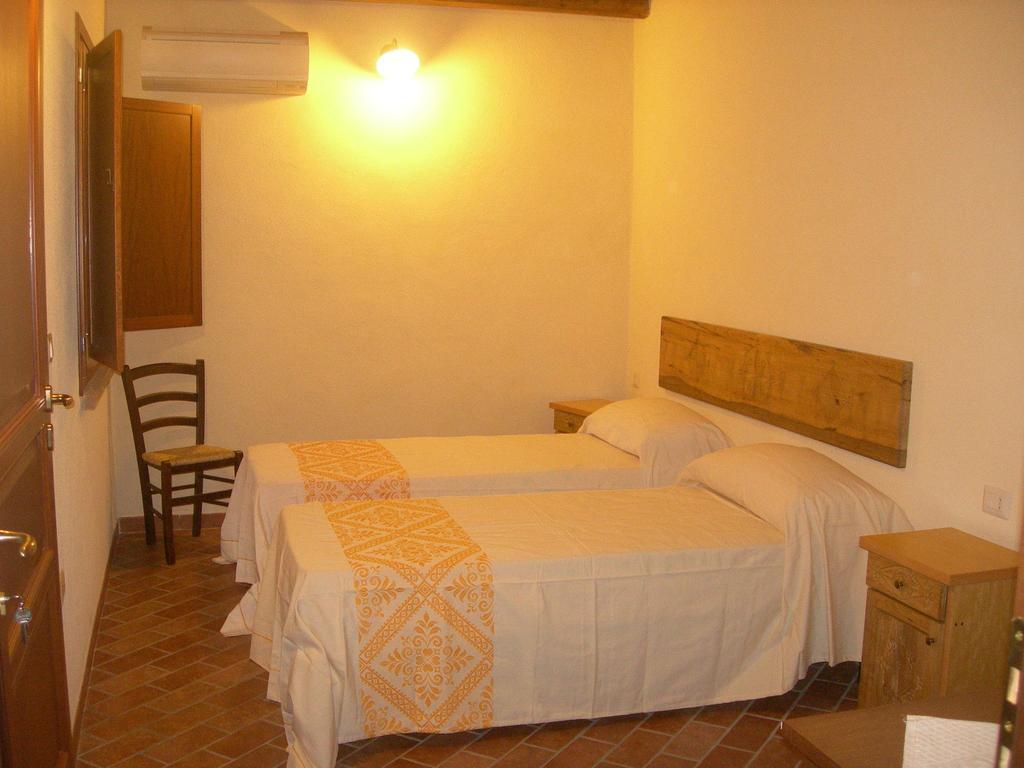 Agriturismo Battaglia Villamassargia Kamer foto